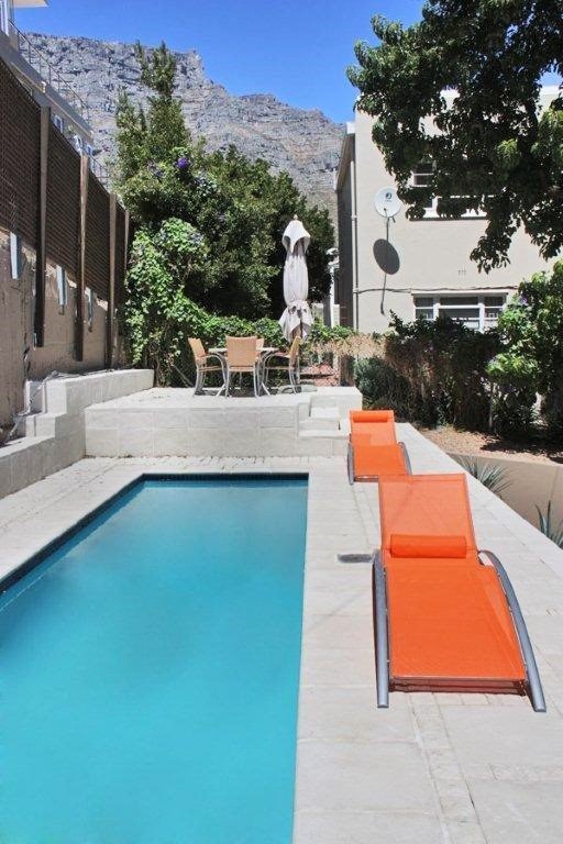 To Let 2 Bedroom Property for Rent in Vredehoek Western Cape